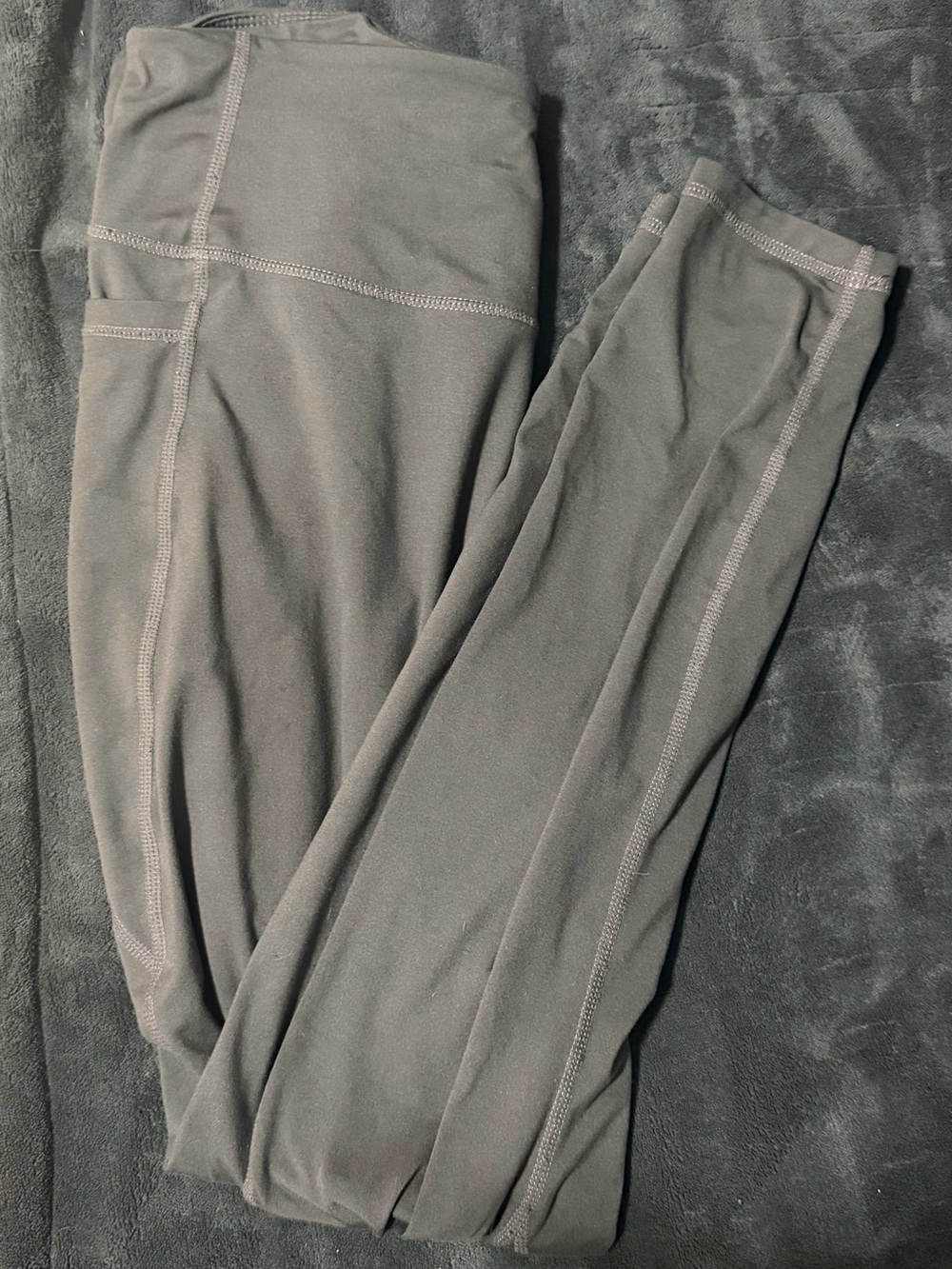 Womans Gray Active Leggings with Pockets- Comfortable Stretch Bottoms
